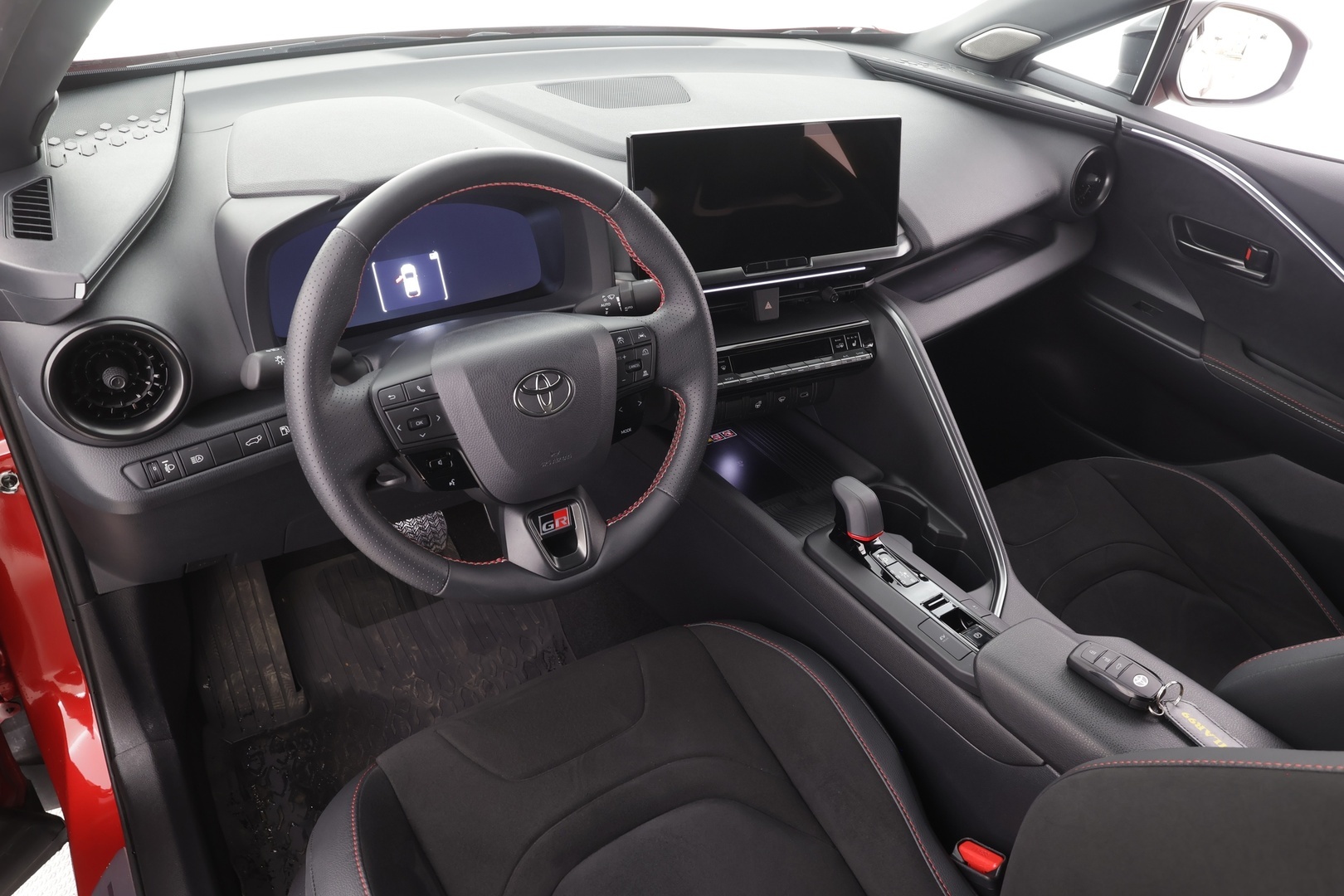 TOYOTA C-HR 2024