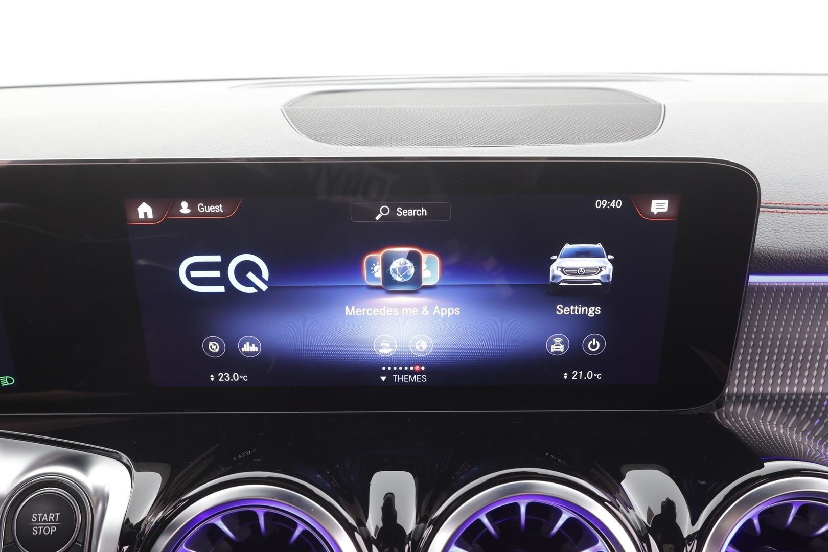 MERCEDES-BENZ EQB 2023