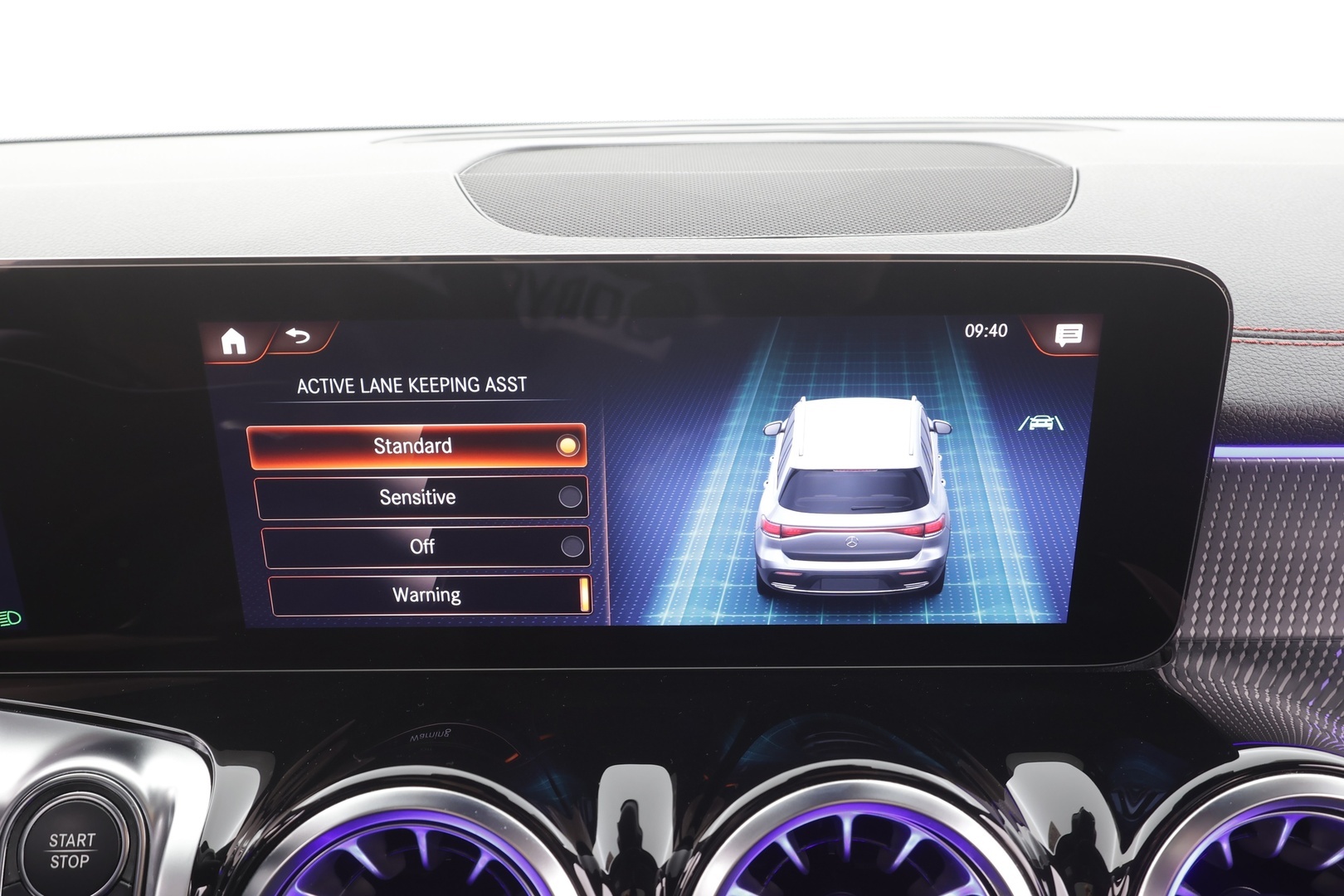 MERCEDES-BENZ EQB 2023