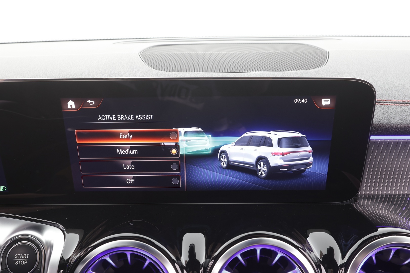 MERCEDES-BENZ EQB 2023