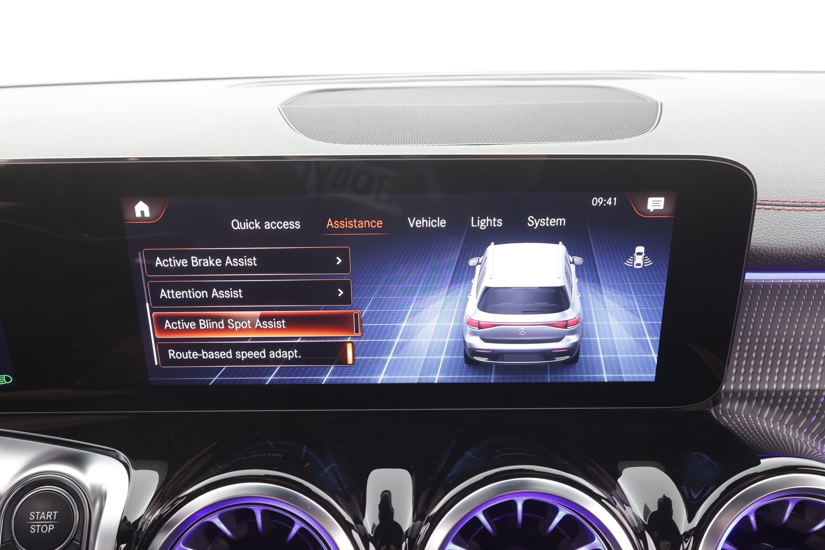 MERCEDES-BENZ EQB 2023