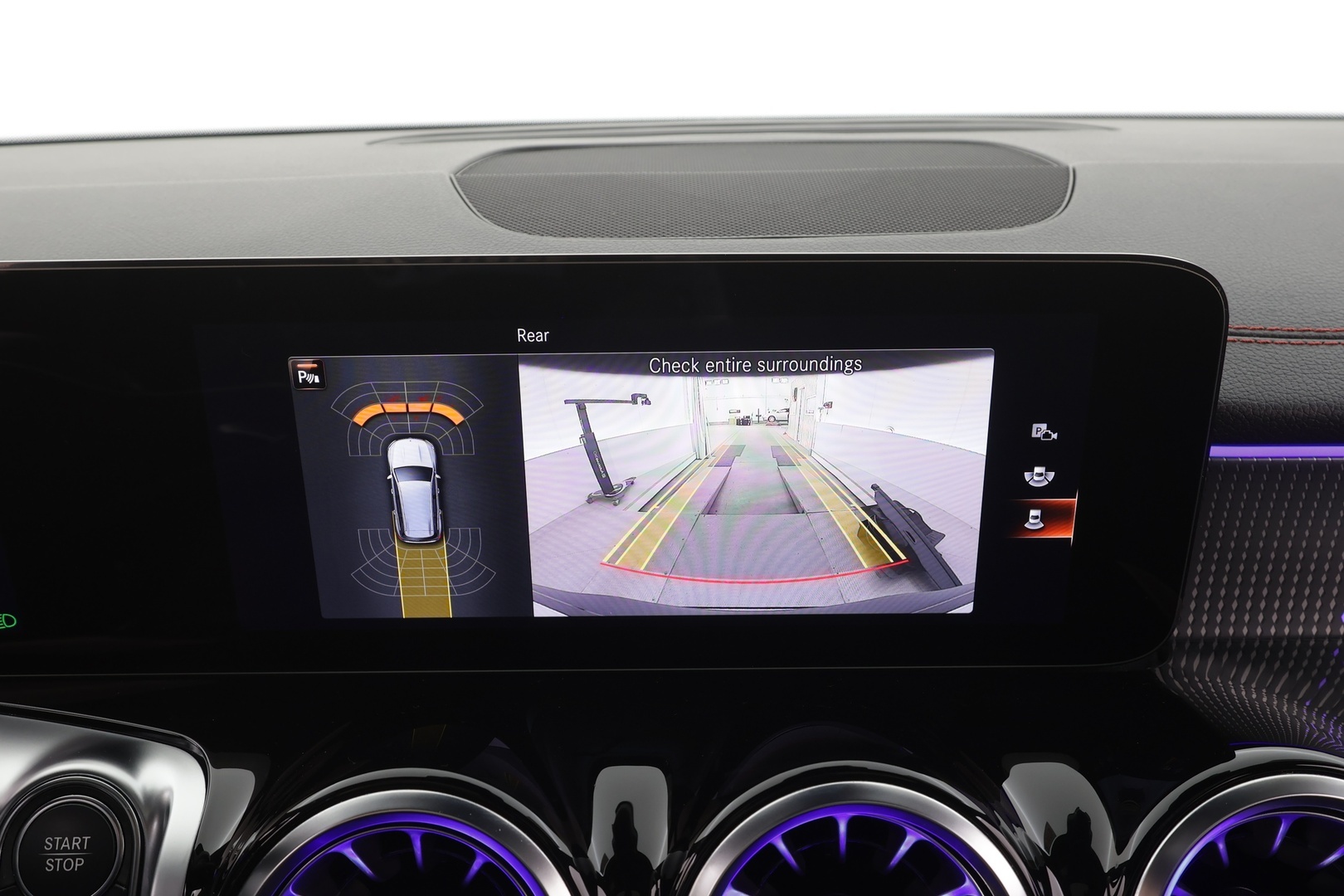 MERCEDES-BENZ EQB 2023