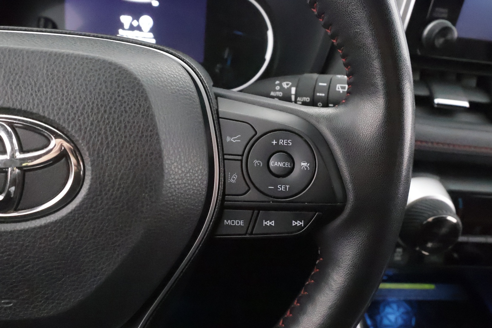 TOYOTA RAV4 PLUG-IN 2021