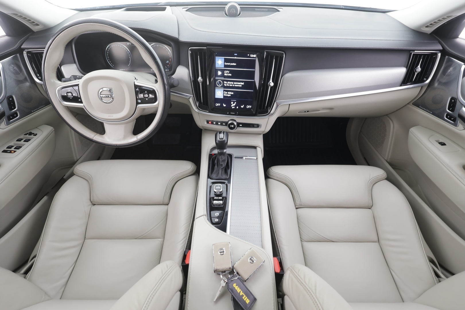 VOLVO S90 2017