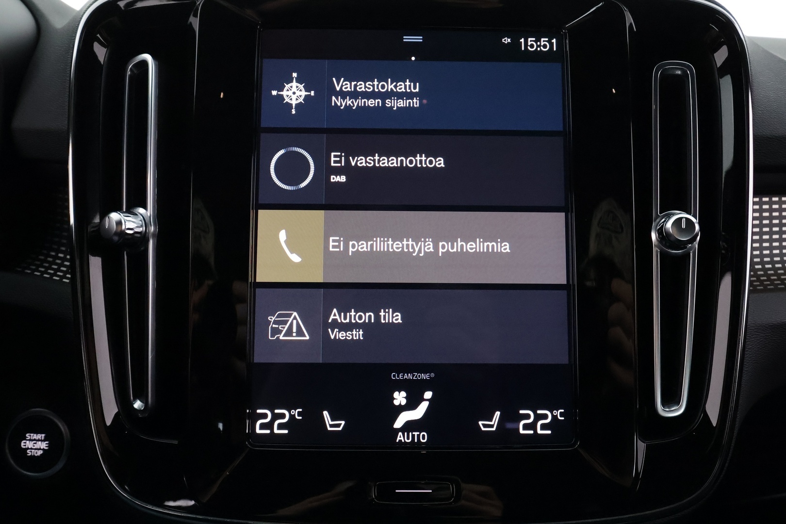 VOLVO XC40 2022