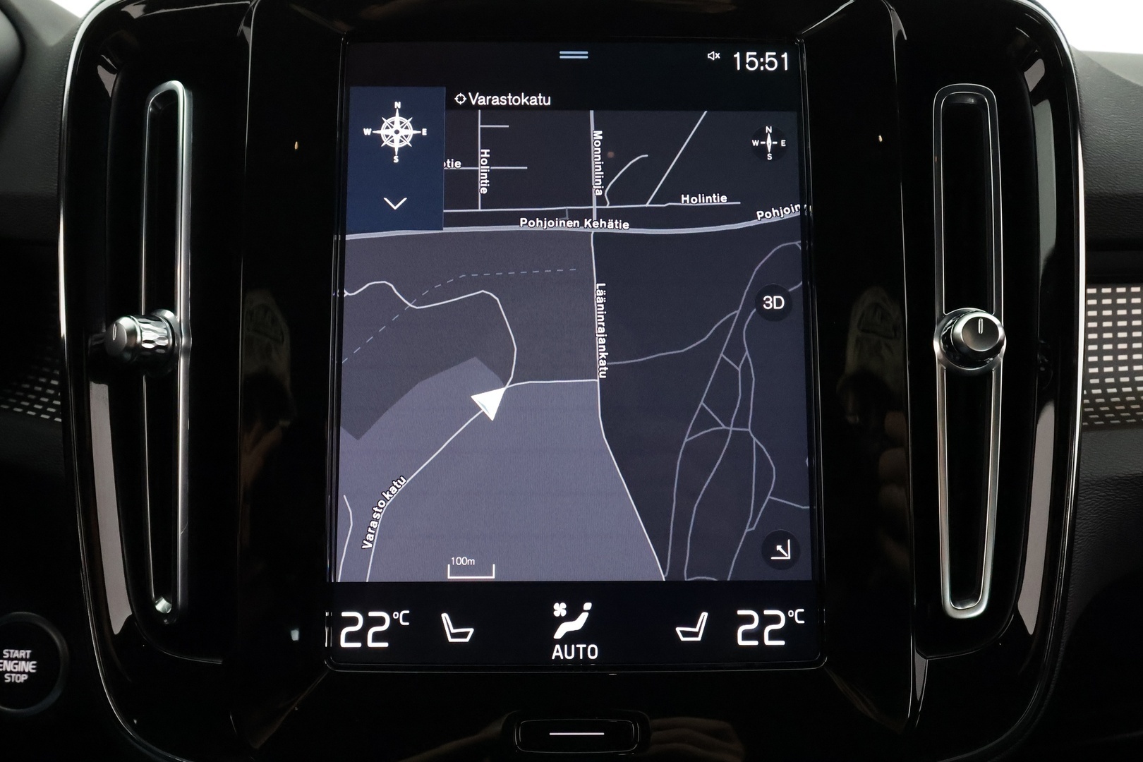 VOLVO XC40 2022