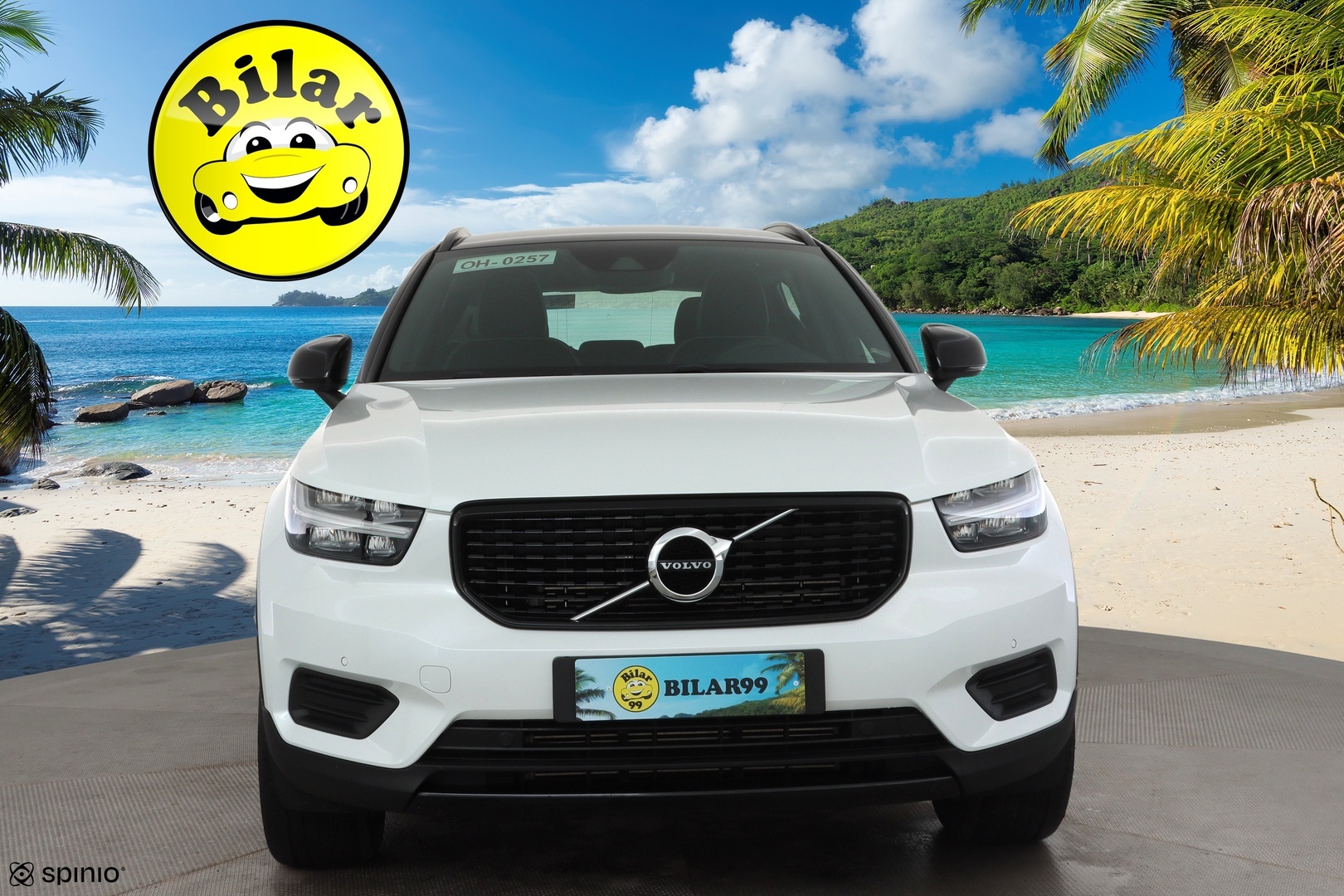 VOLVO XC40 2022