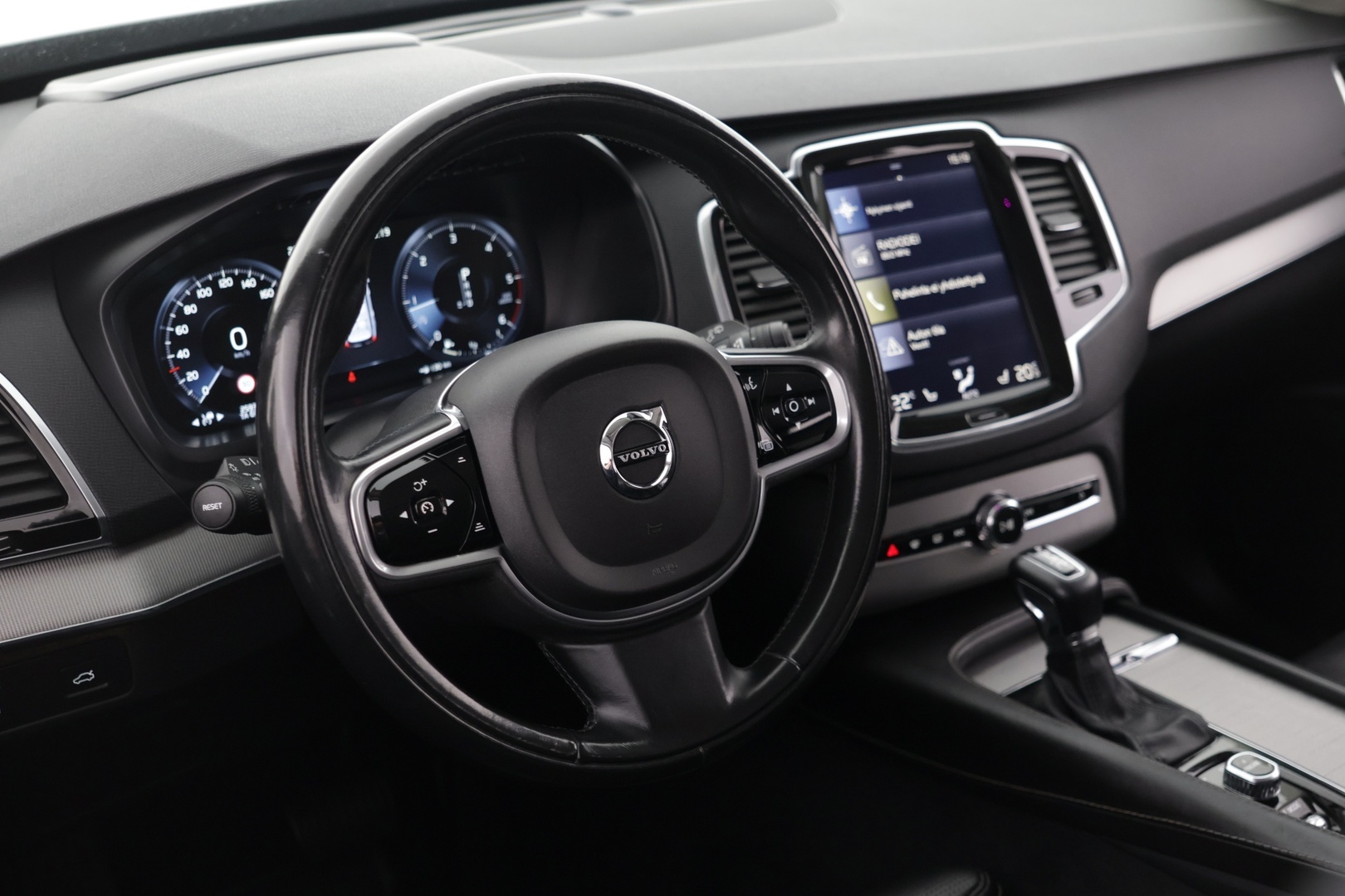 VOLVO XC90 2017
