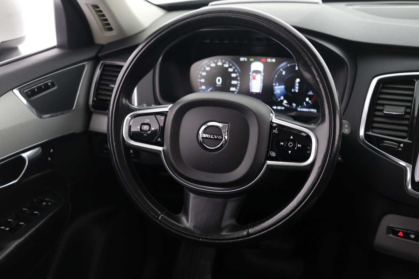 VOLVO XC90 2017