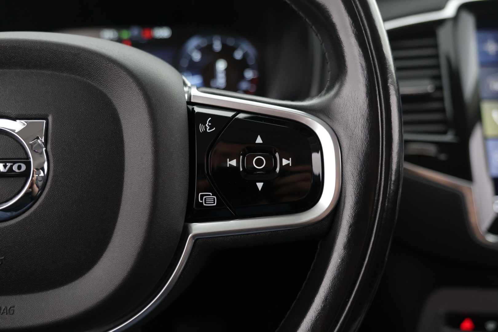 VOLVO XC90 2017