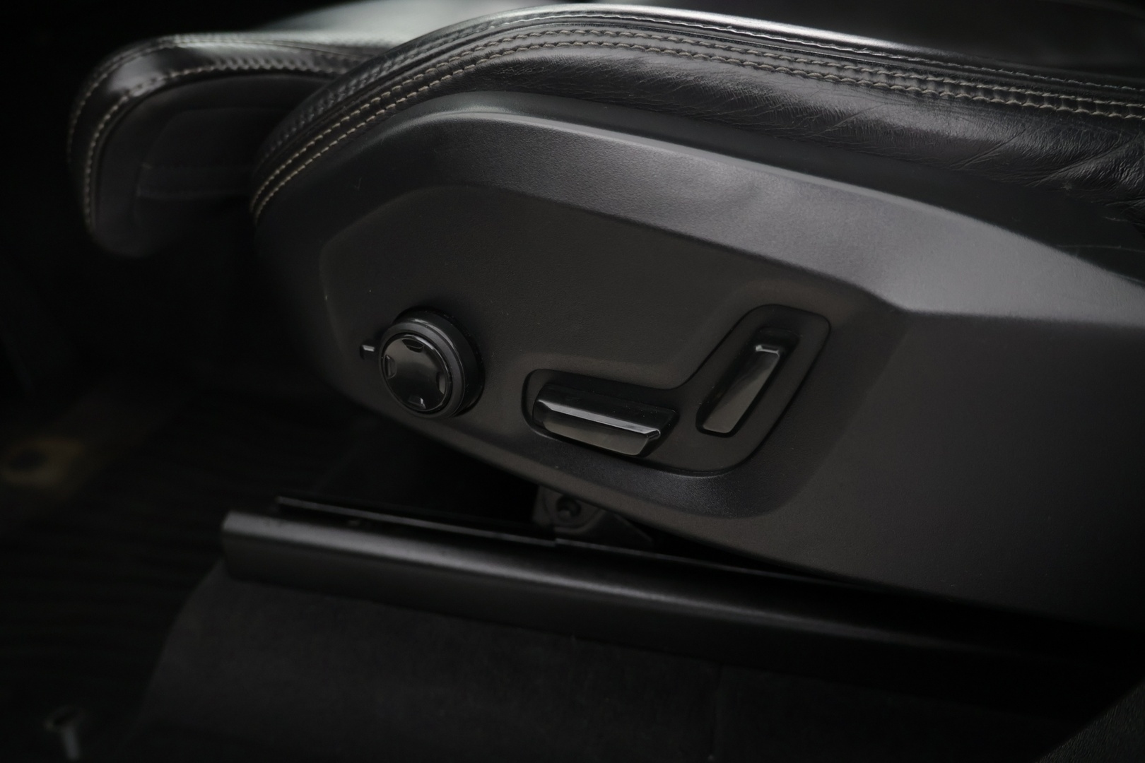 VOLVO XC90 2017