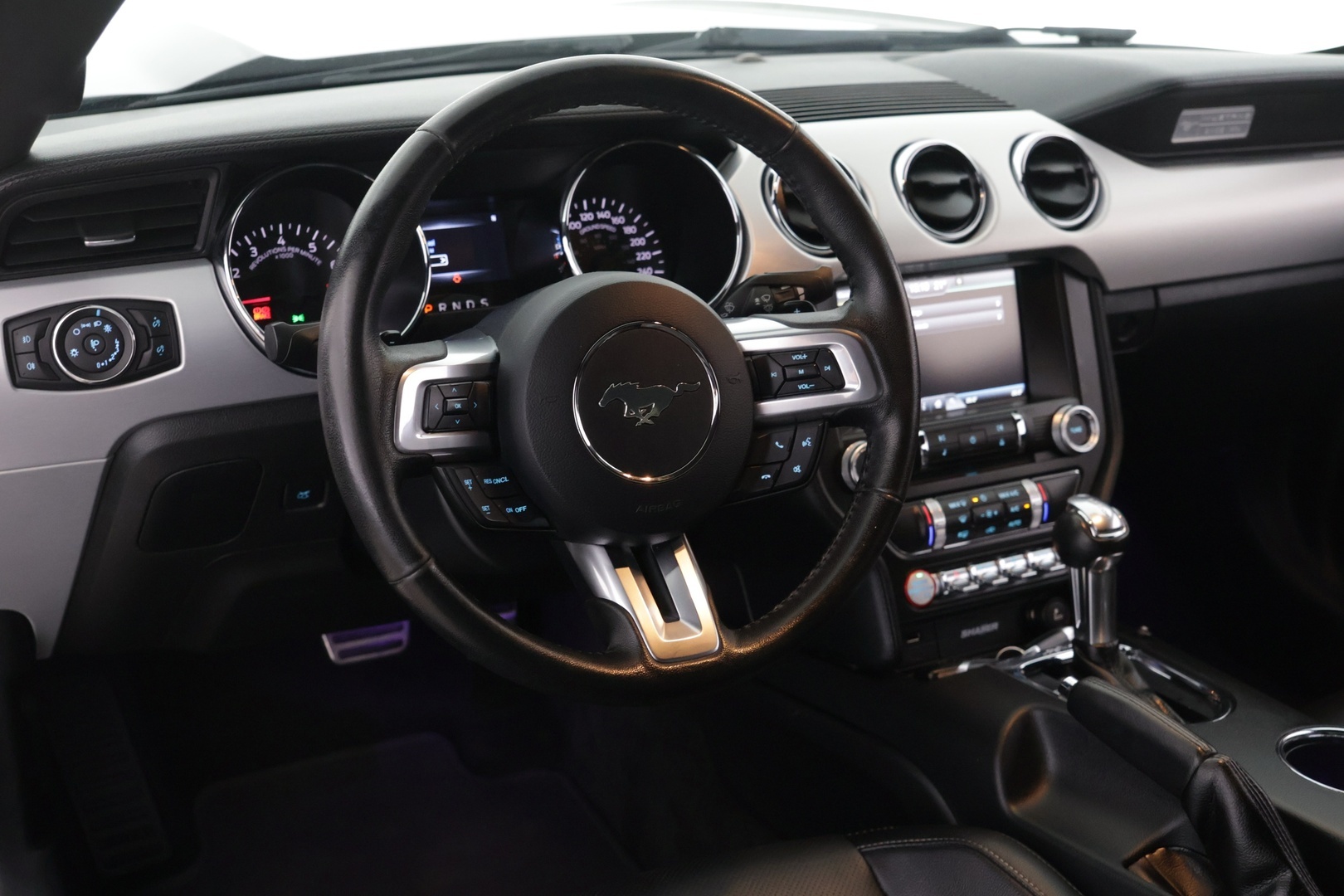 FORD Mustang 2016