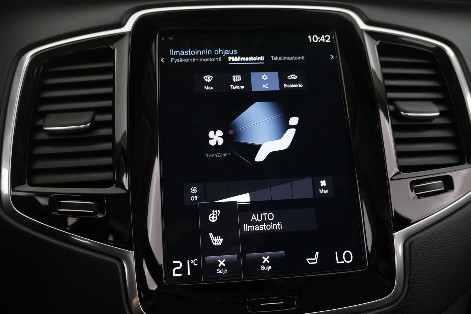 VOLVO XC90 2022