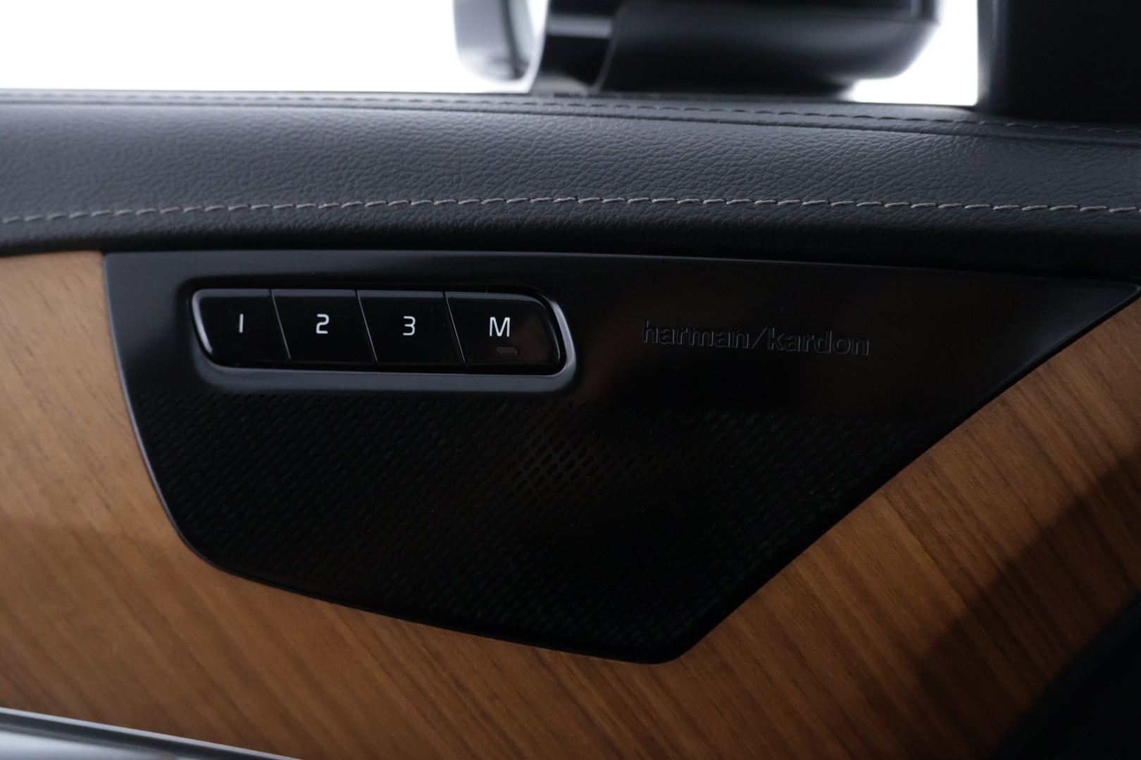 VOLVO XC90 2022