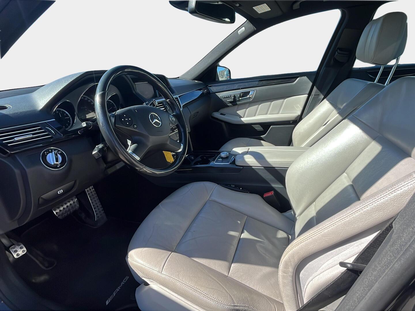 MERCEDES-BENZ E 2010