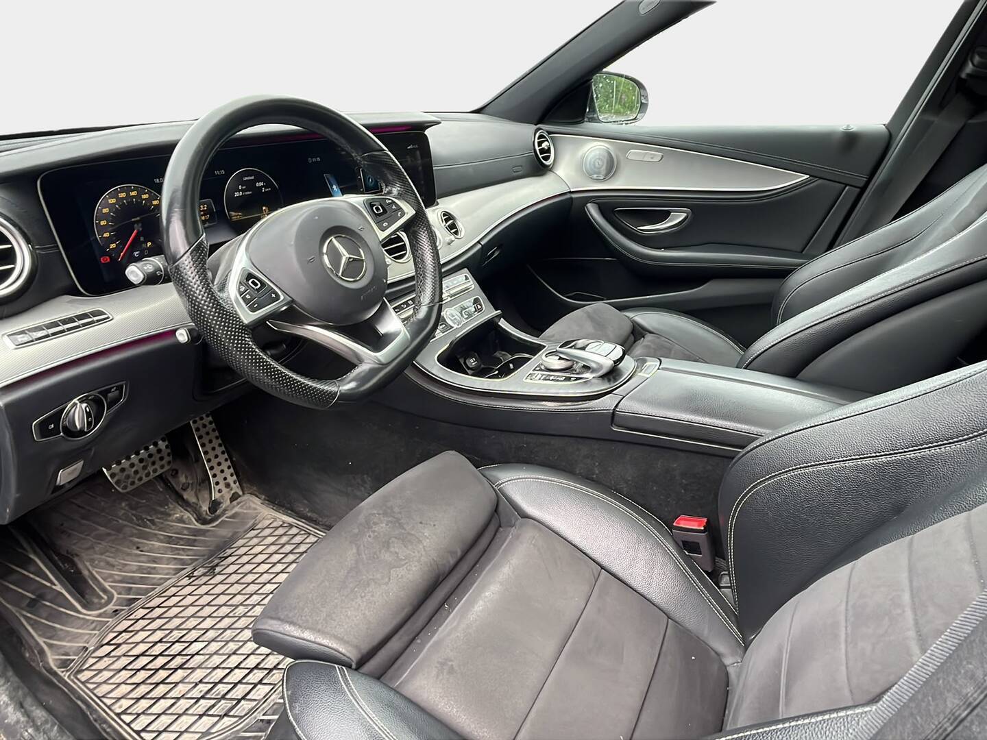 MERCEDES-BENZ E 2018