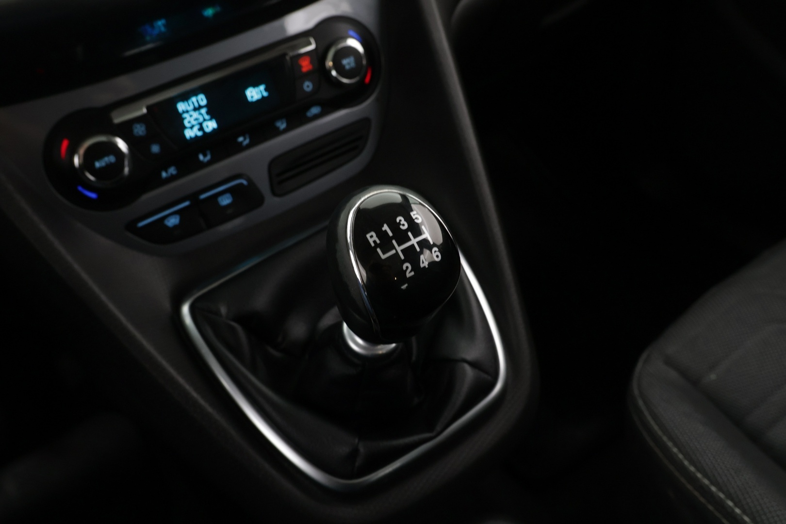 FORD Grand Tourneo Connect 2014