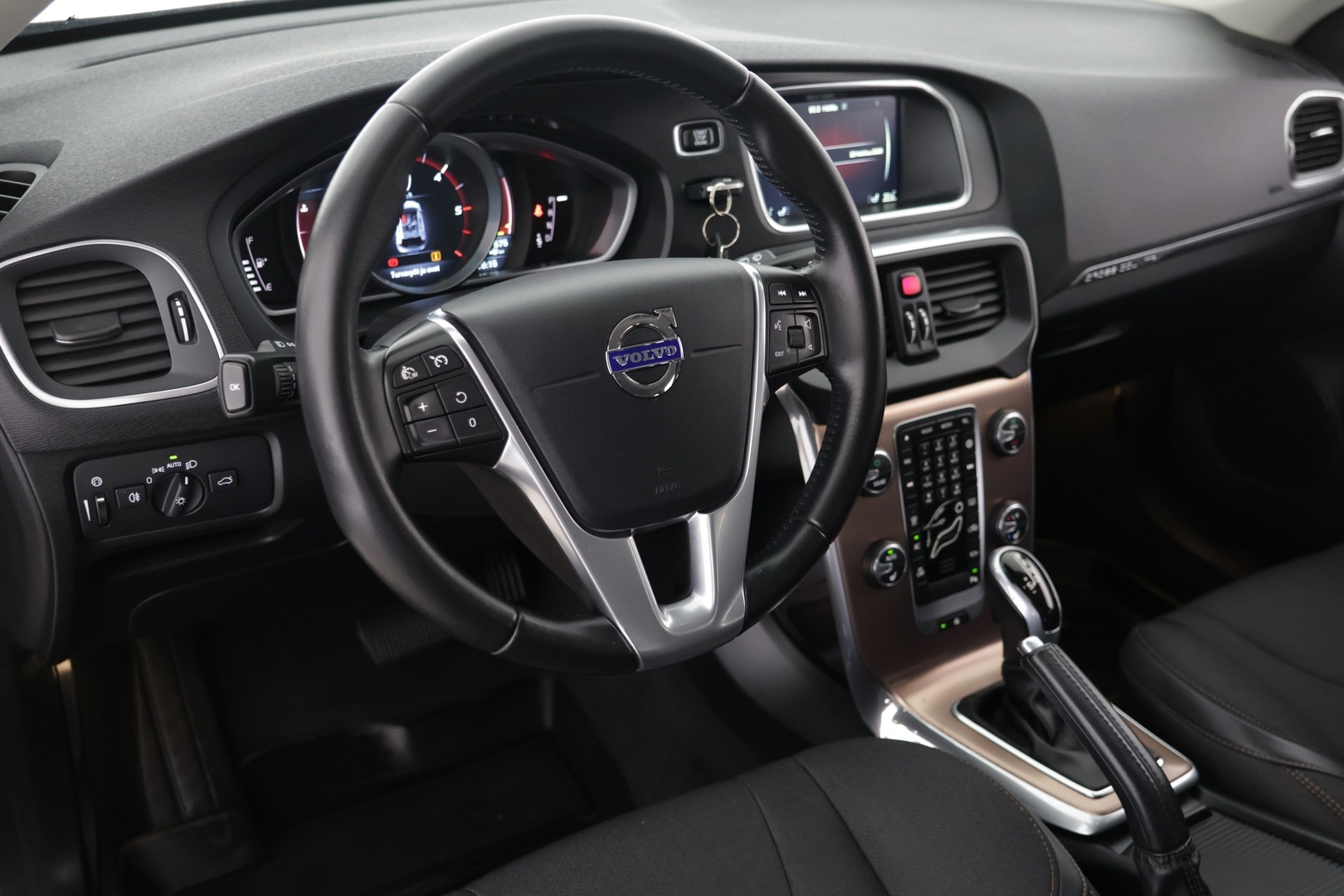VOLVO V40 Cross Country 2015