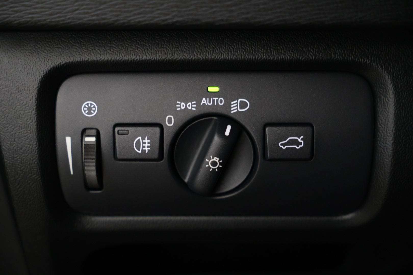 VOLVO V40 Cross Country 2015