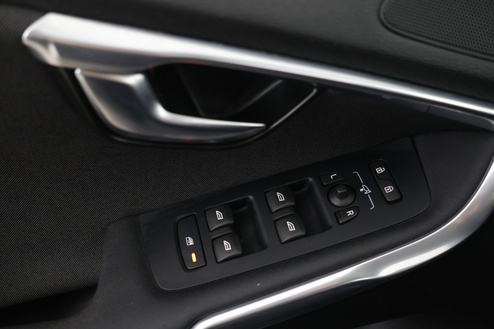 VOLVO V40 Cross Country 2015
