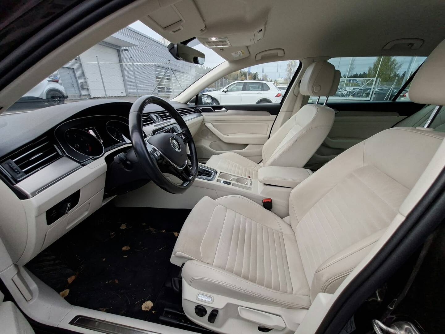 VOLKSWAGEN Passat 2016