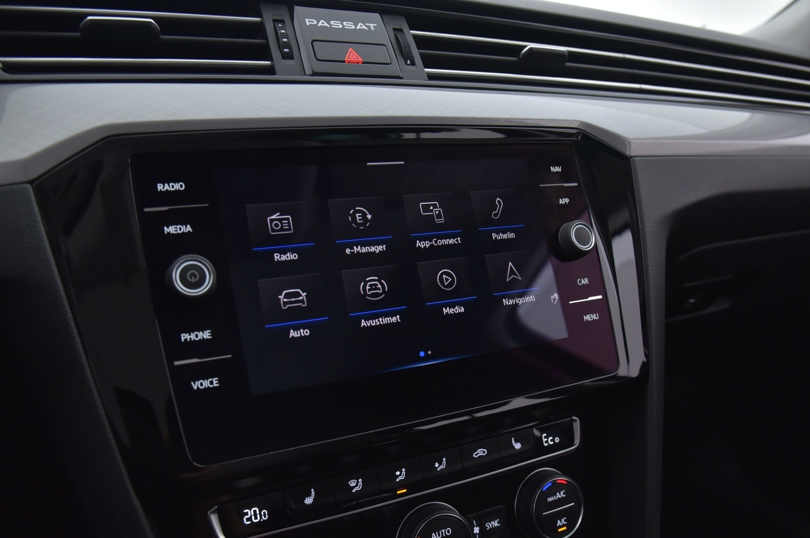 VOLKSWAGEN PASSAT GTE 2020
