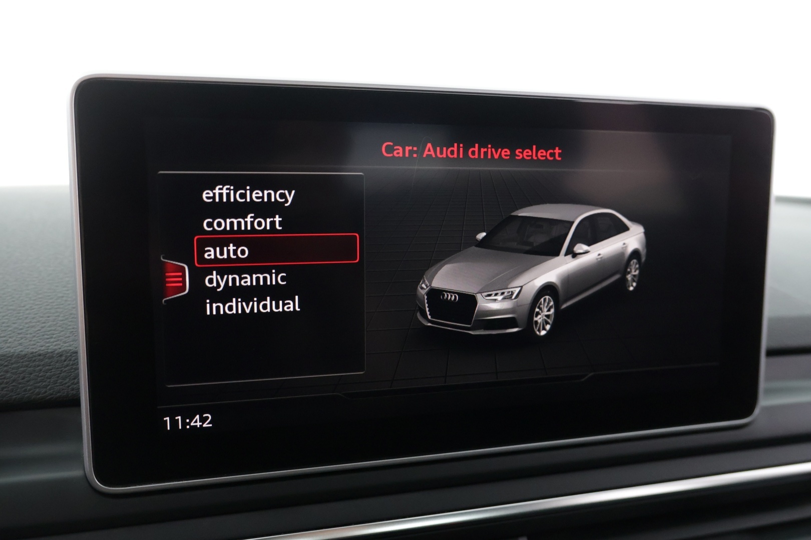 AUDI A4 2017