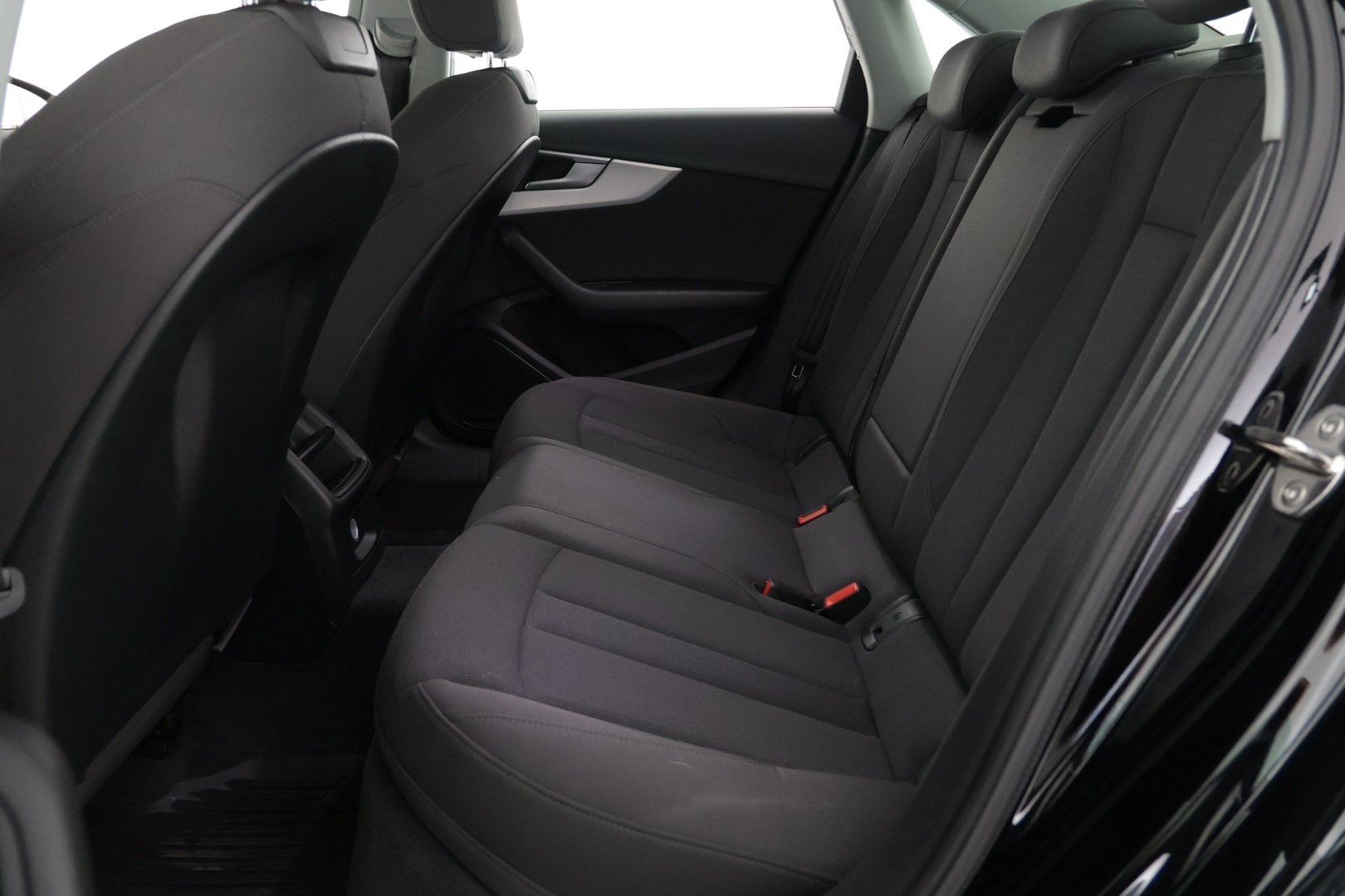 AUDI A4 2017