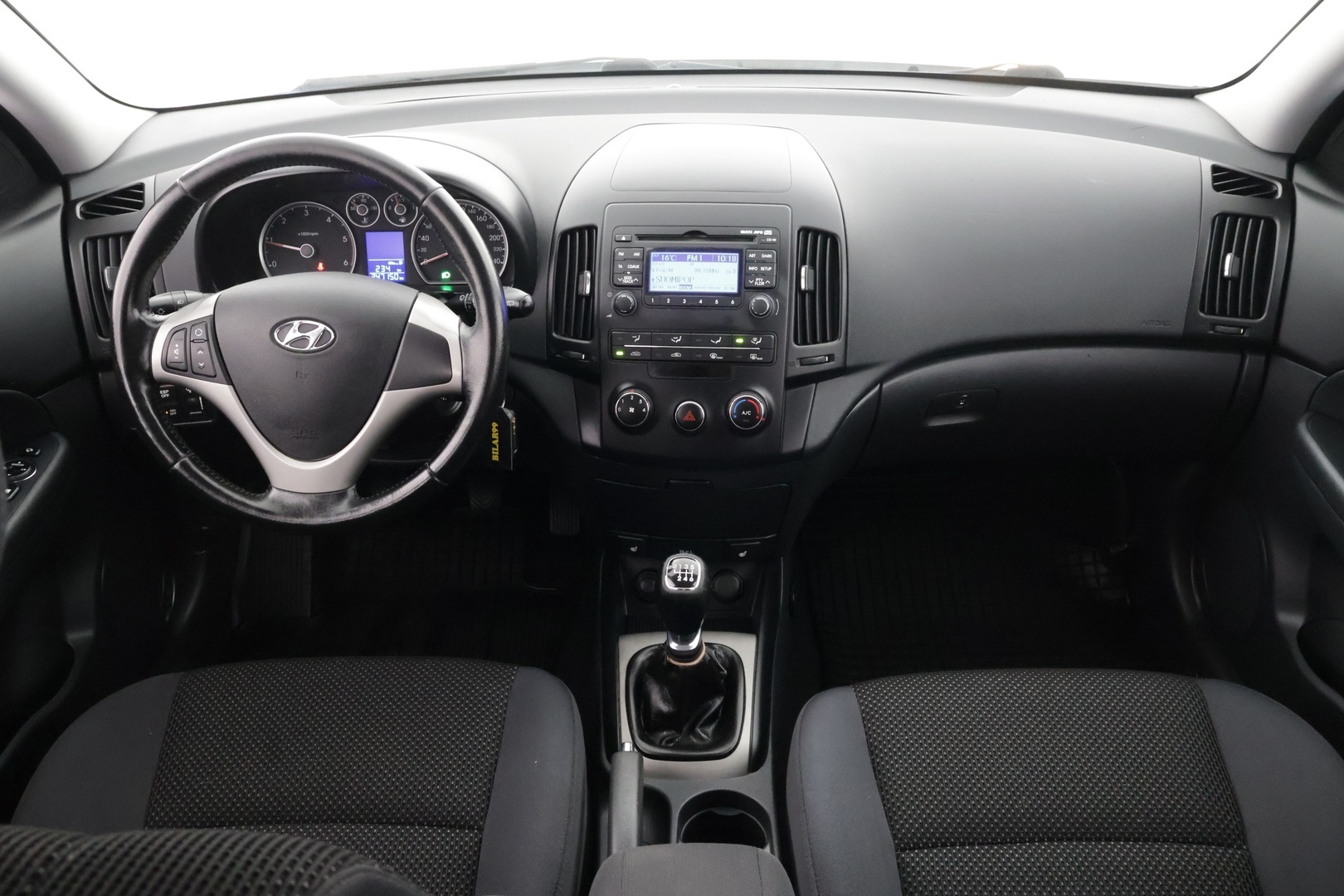 HYUNDAI i30 2011