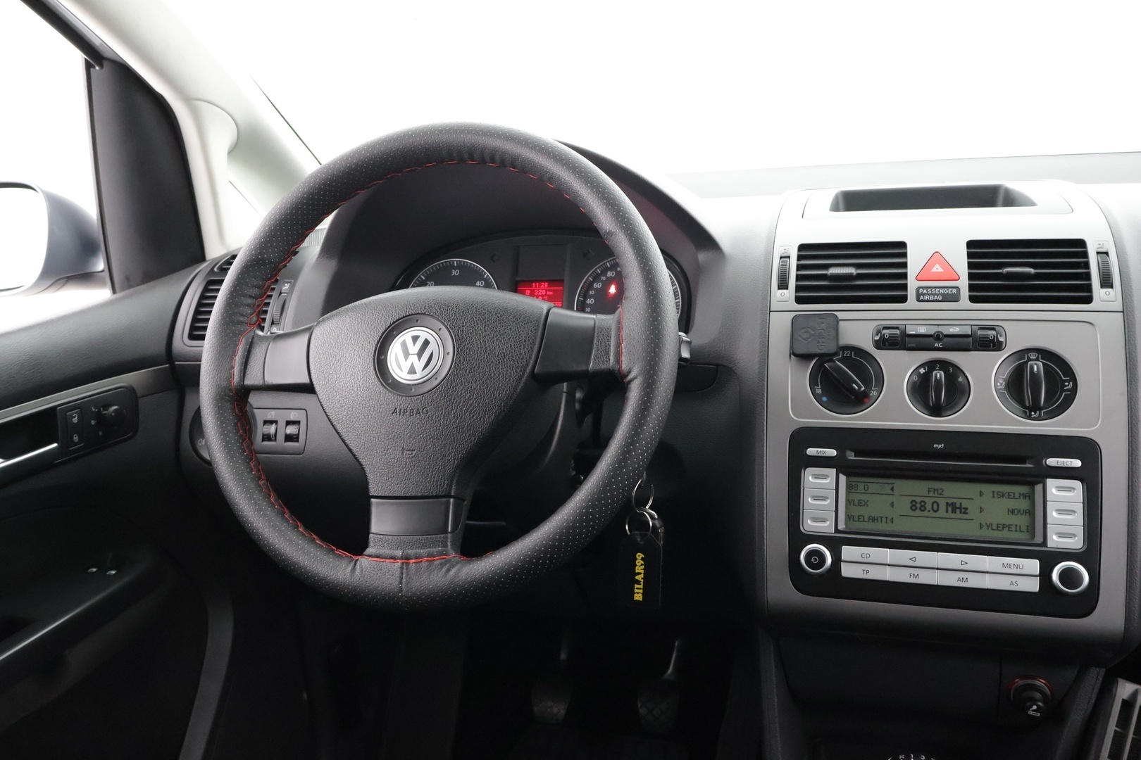 VOLKSWAGEN Touran 2008