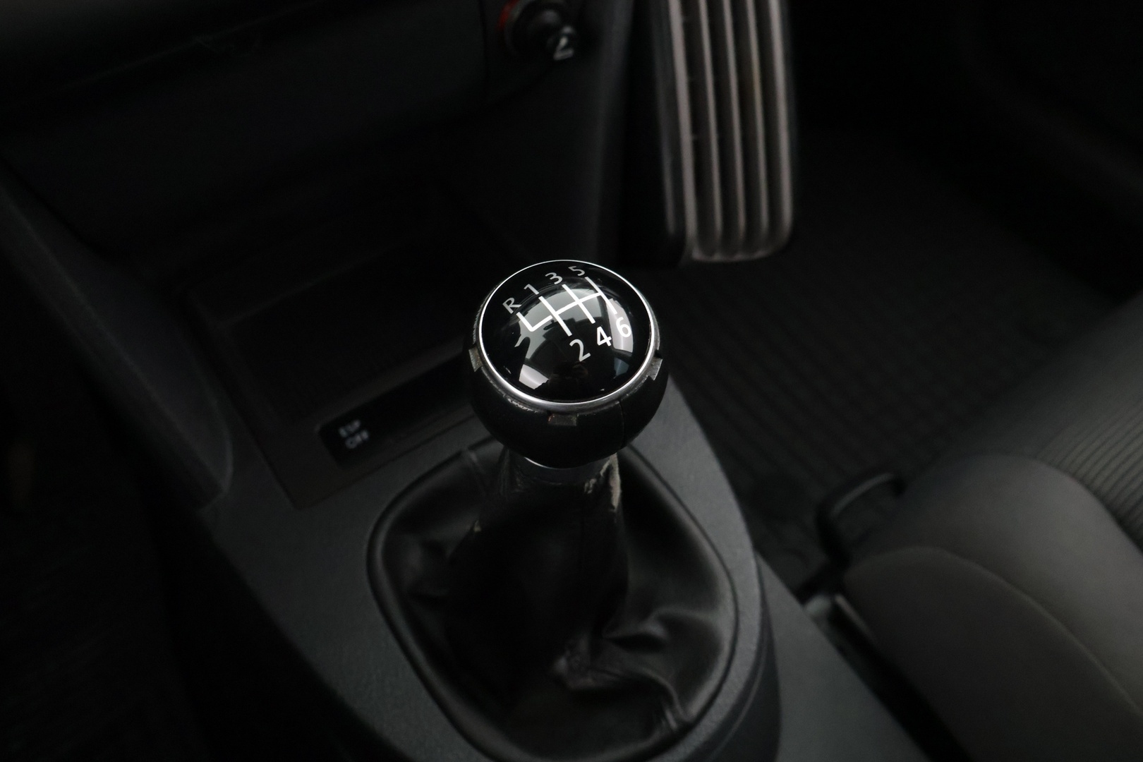 VOLKSWAGEN Touran 2008