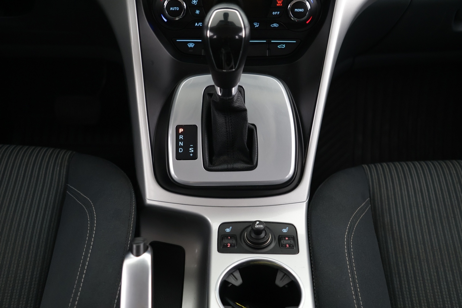 FORD Grand C-Max 2012