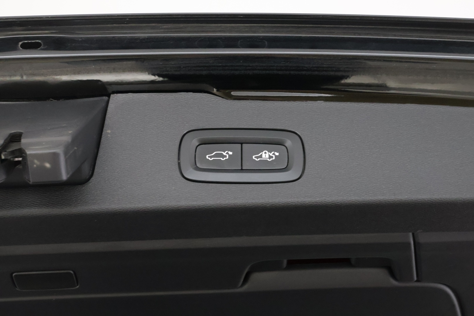VOLVO V60 Cross Country 2021