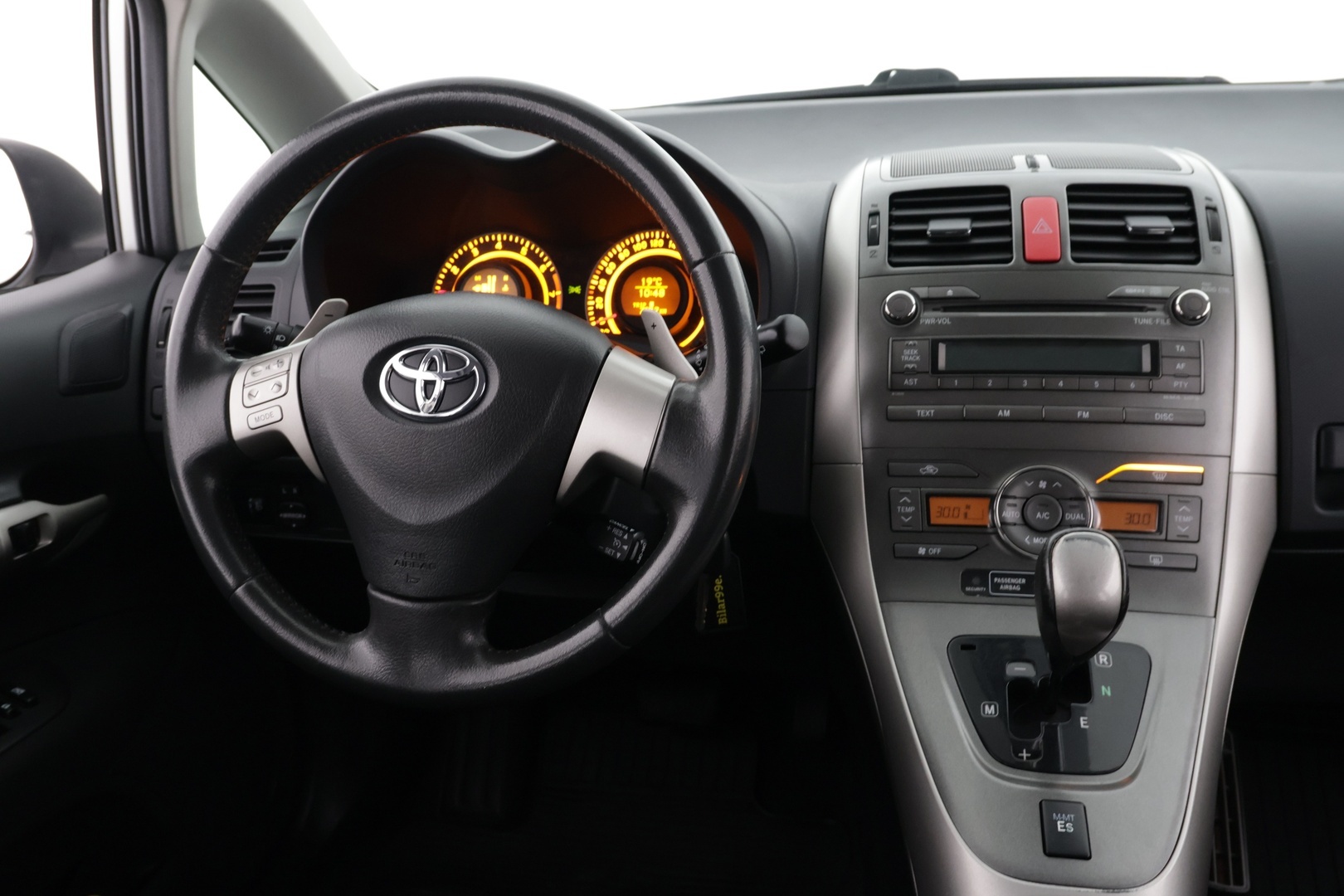 TOYOTA Auris 2009