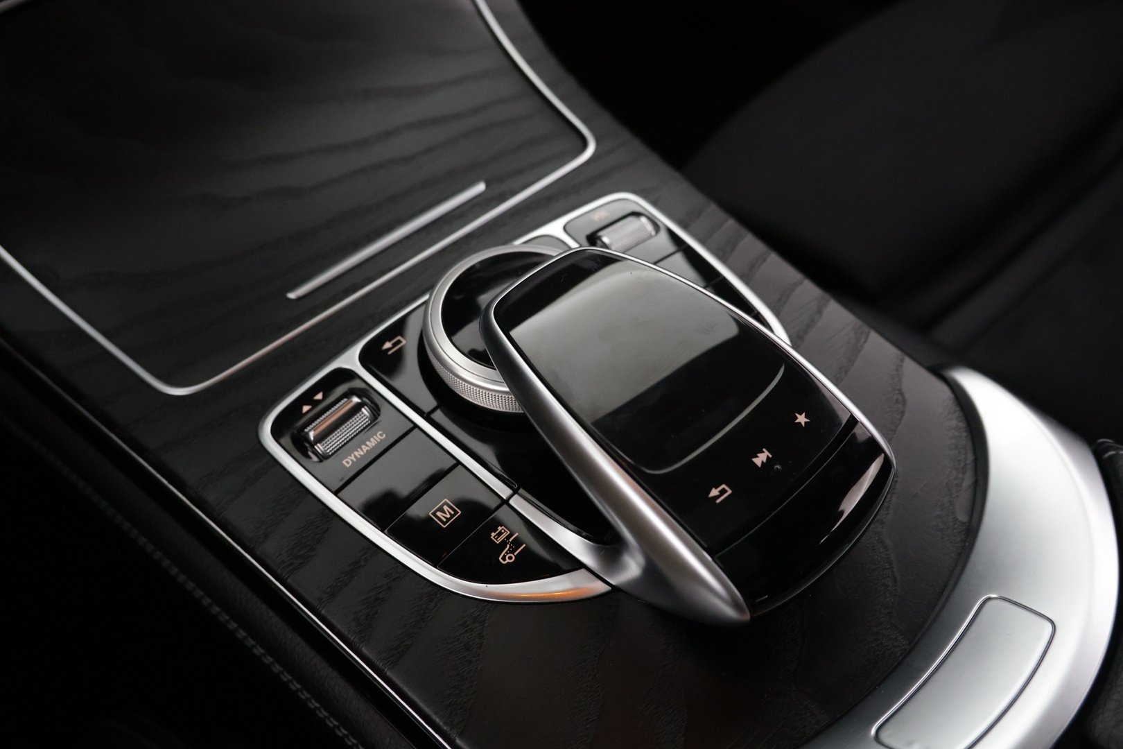 MERCEDES-BENZ GLC 2017
