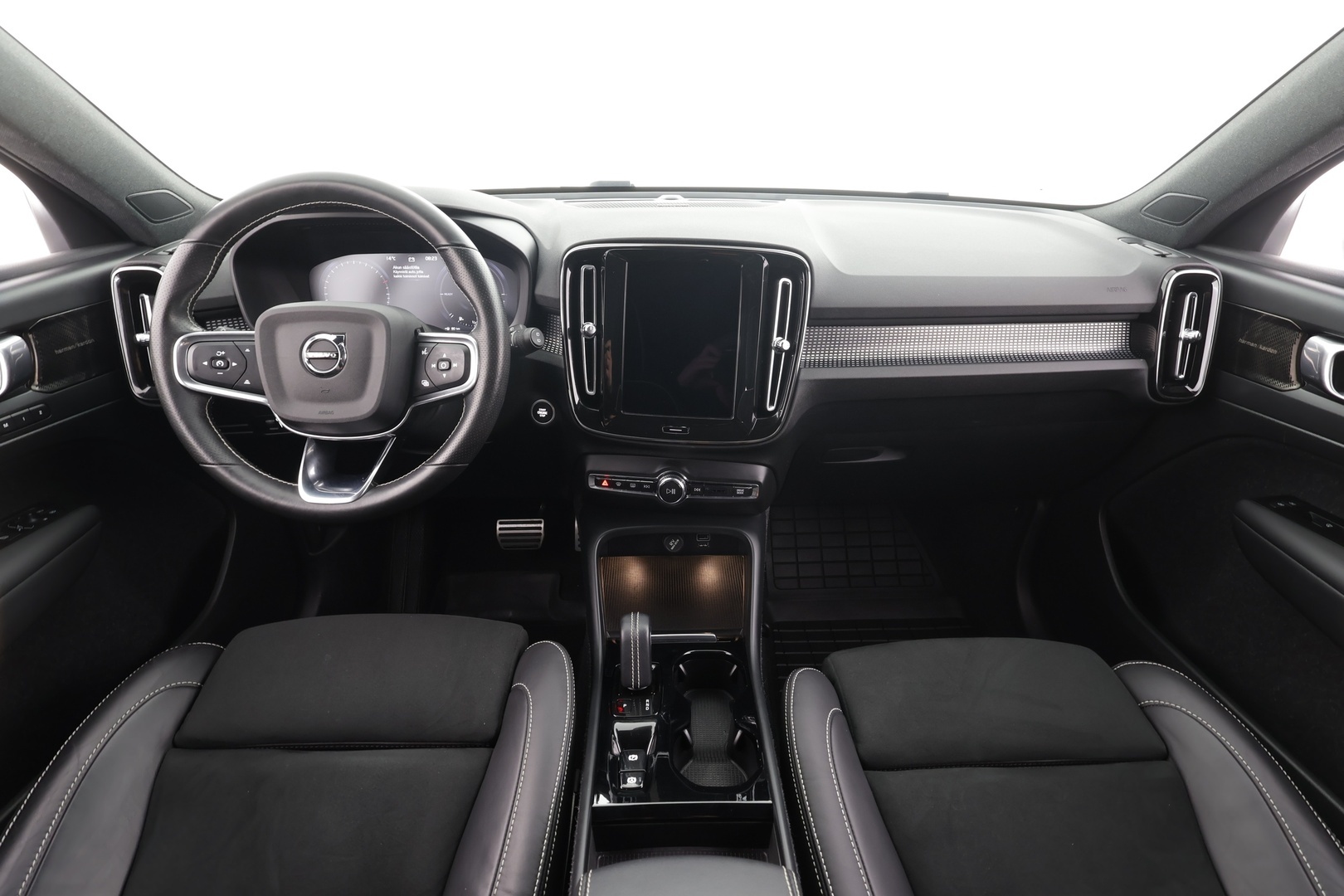 VOLVO XC40 2021