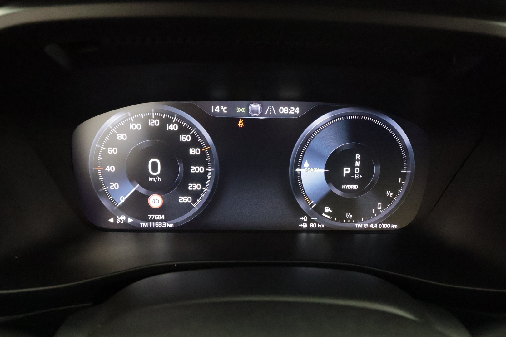 VOLVO XC40 2021