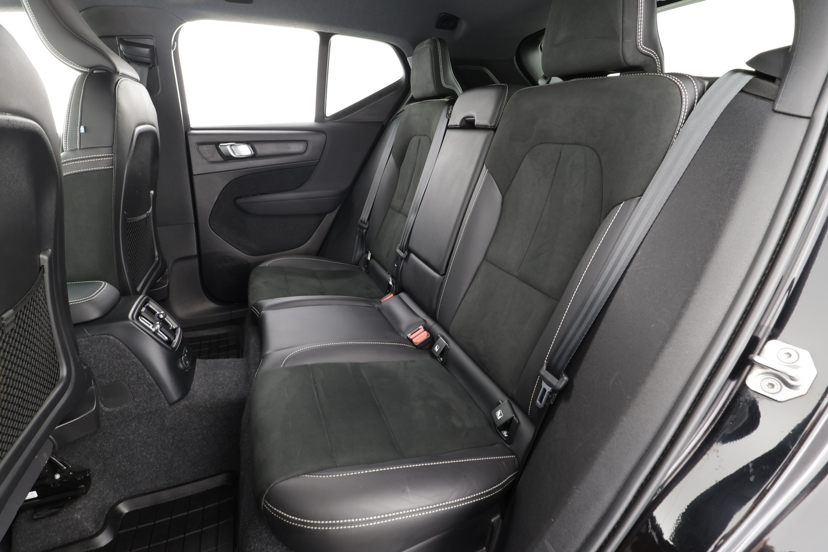 VOLVO XC40 2021