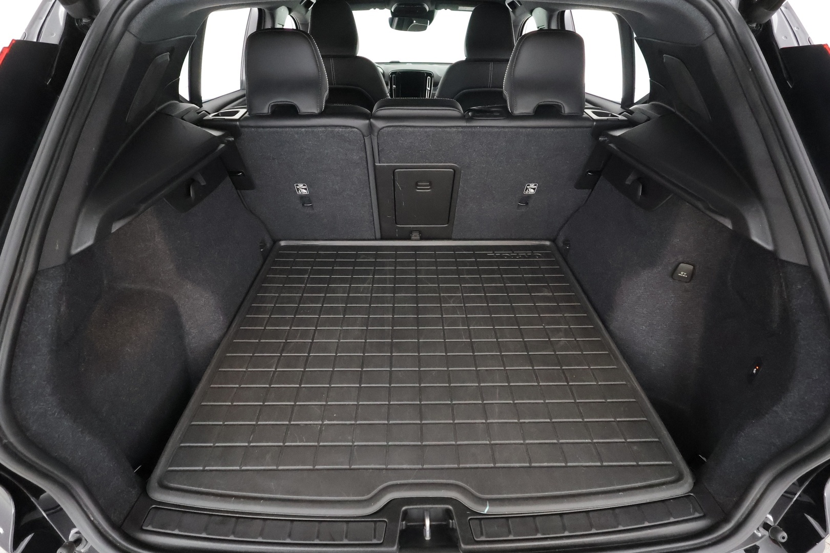 VOLVO XC40 2021