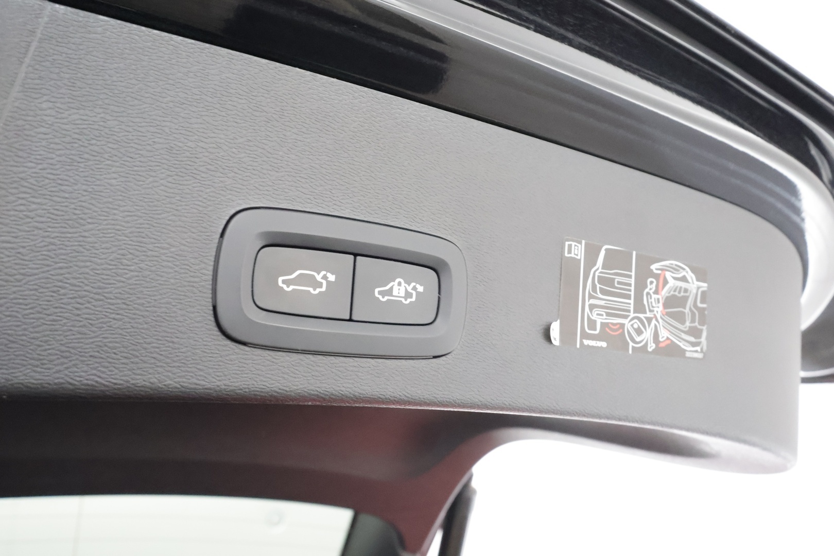VOLVO XC40 2021