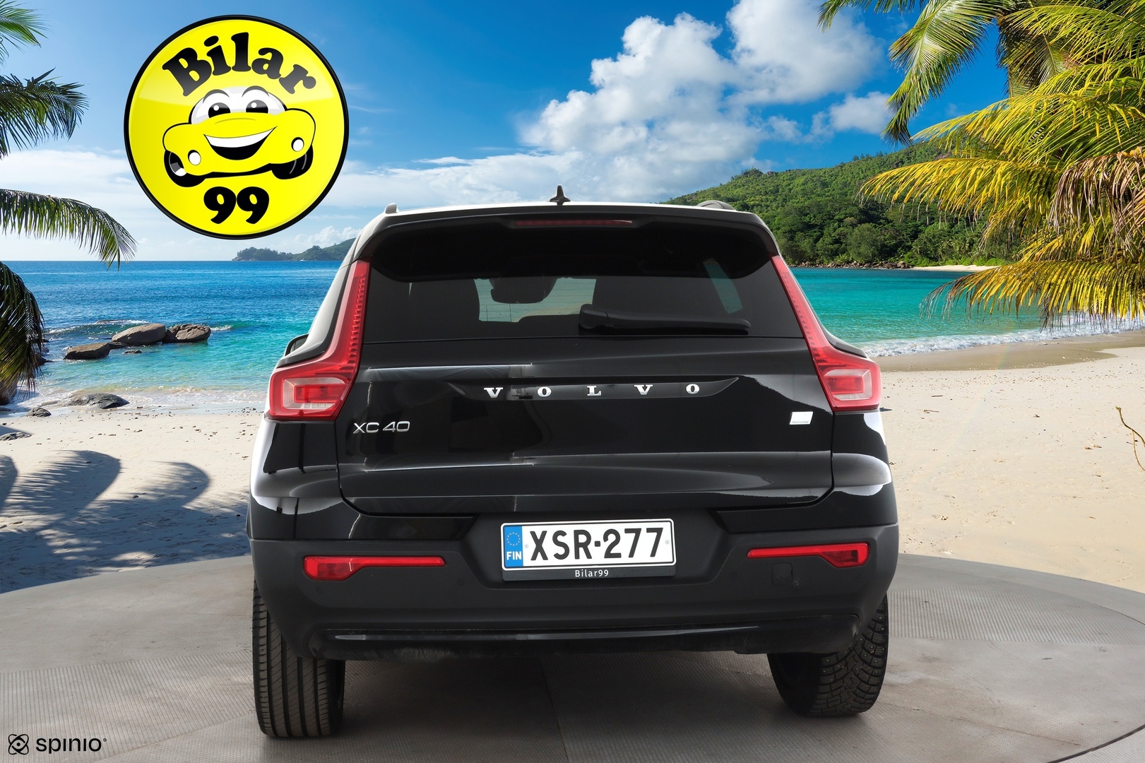 VOLVO XC40 2021