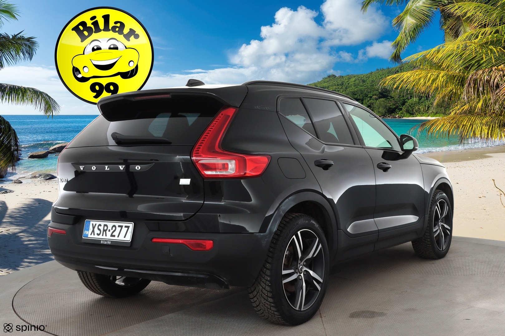 VOLVO XC40 2021