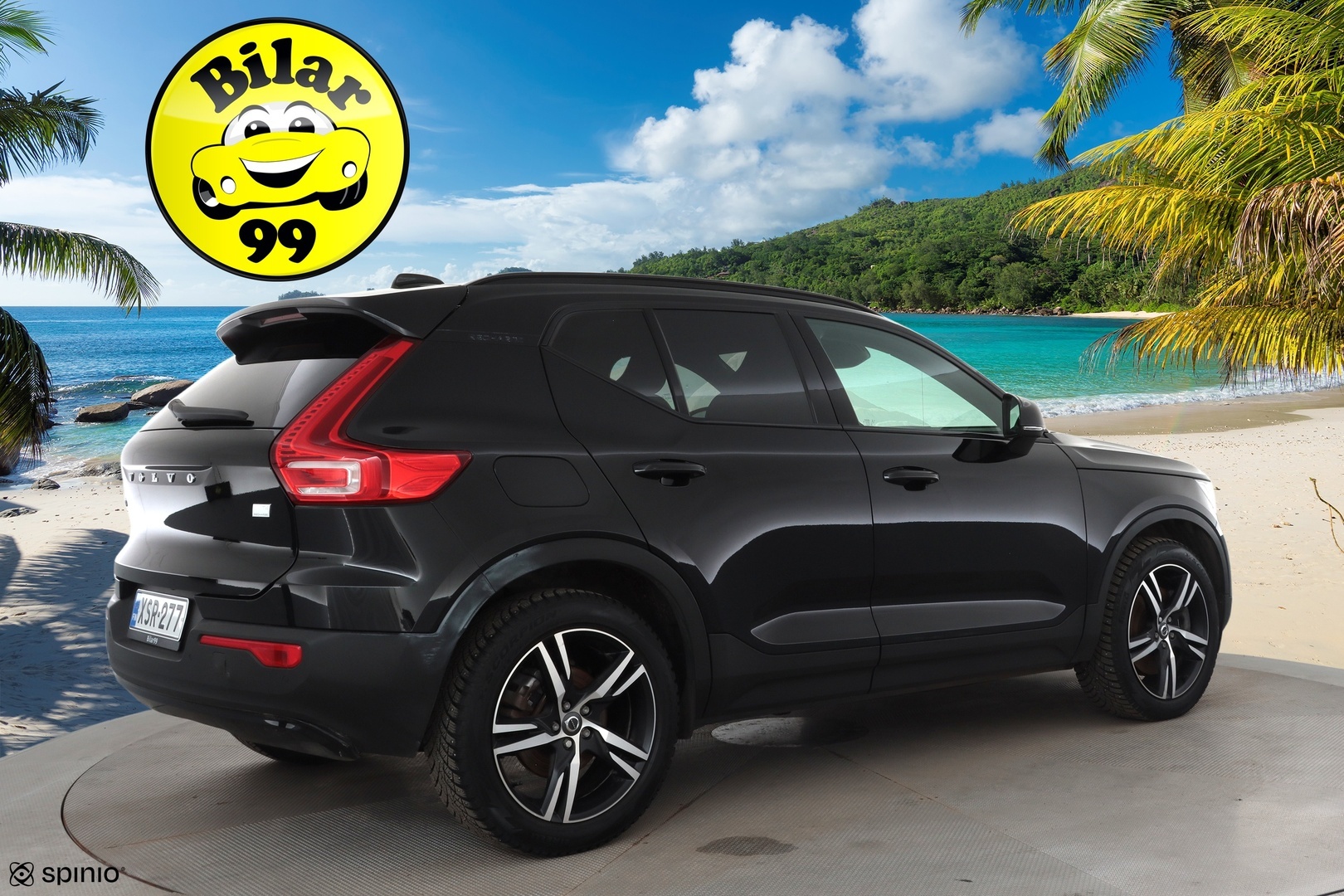 VOLVO XC40 2021