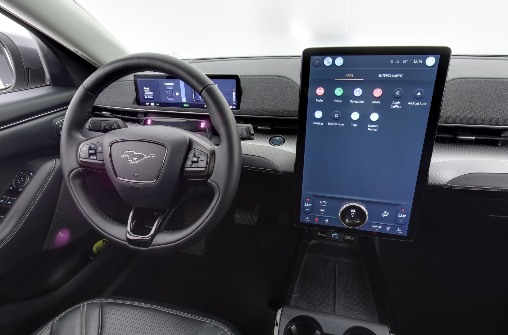 FORD MUSTANG MACH-E 2021