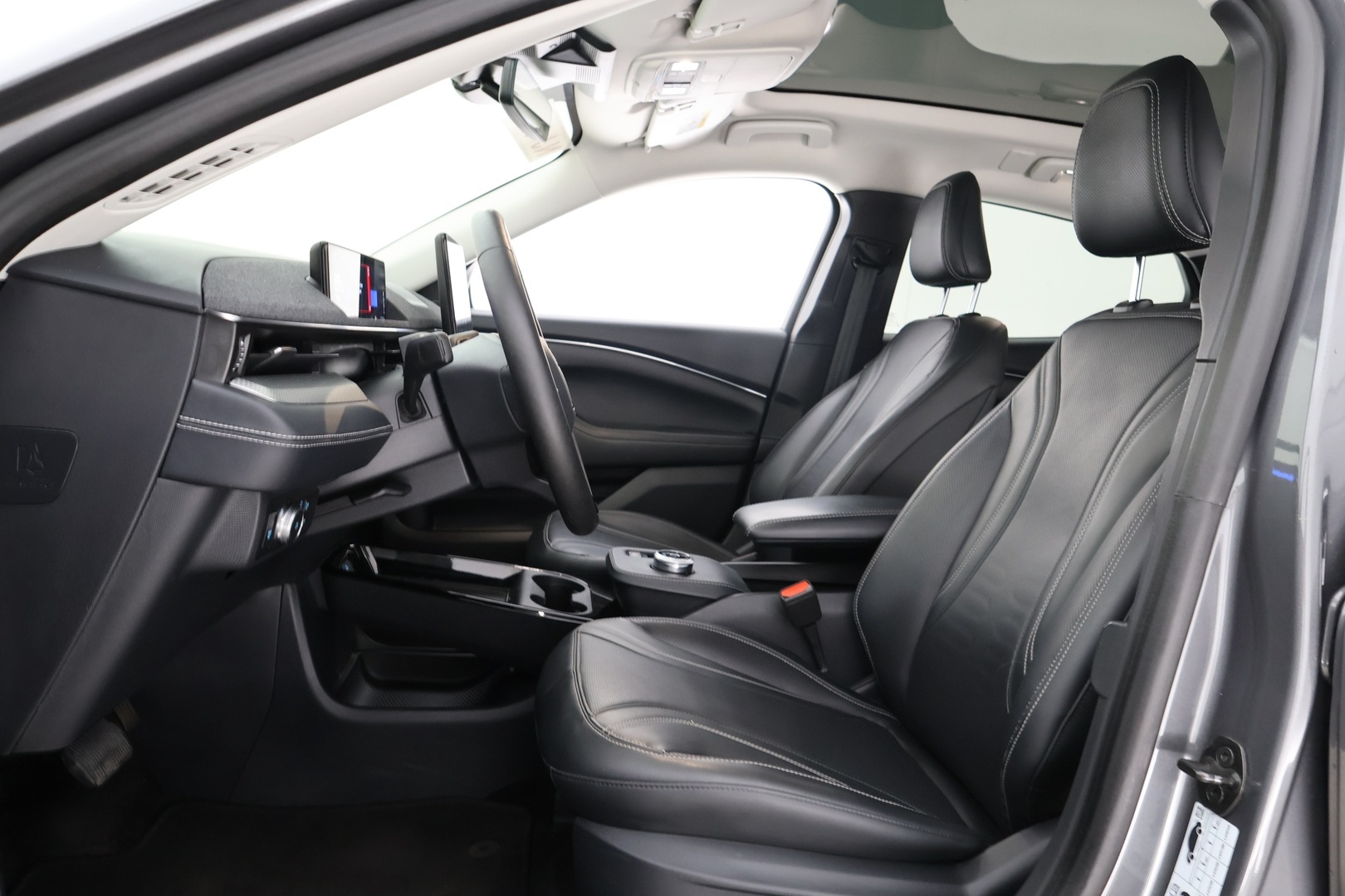 FORD MUSTANG MACH-E 2021