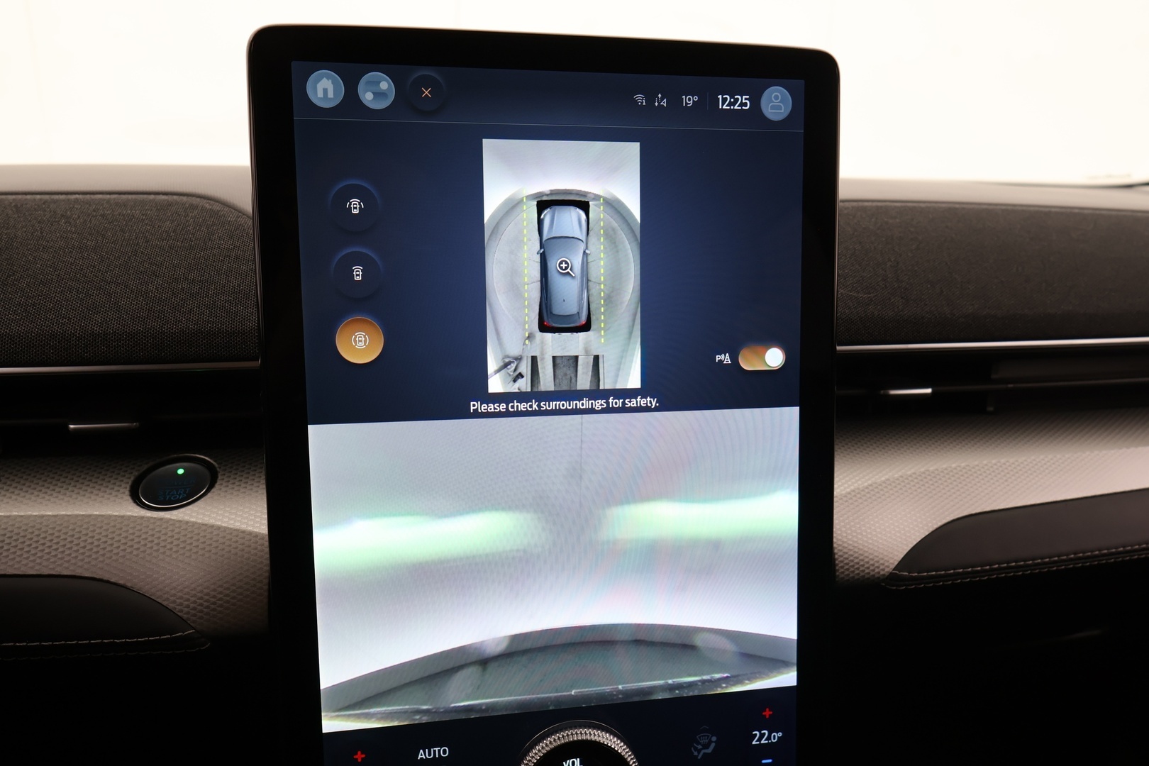 FORD MUSTANG MACH-E 2021