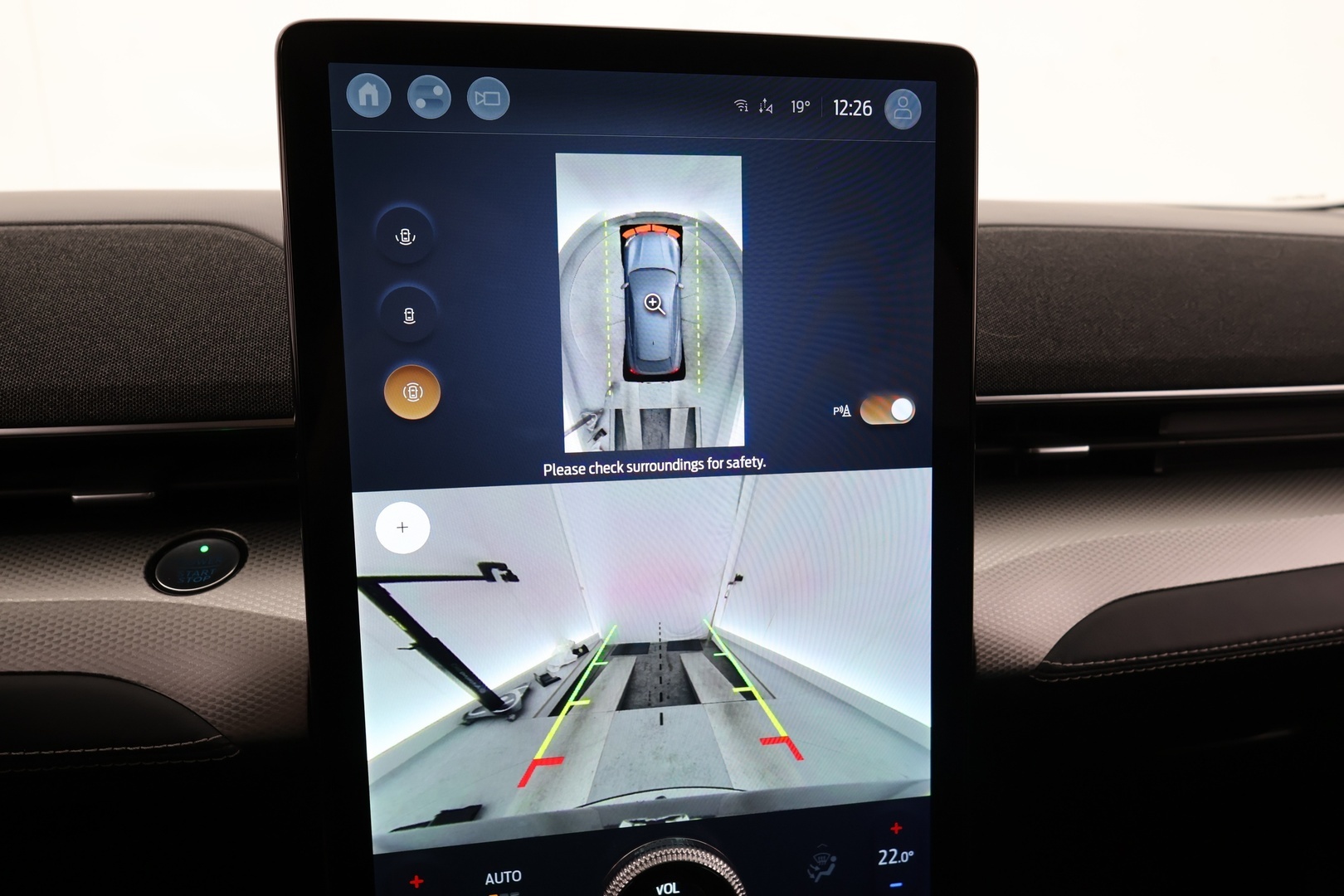 FORD MUSTANG MACH-E 2021