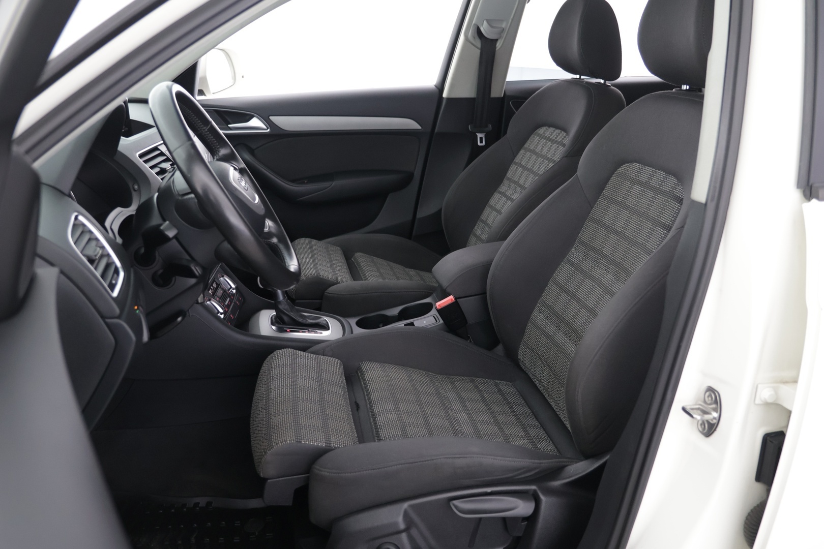 AUDI Q3 2012