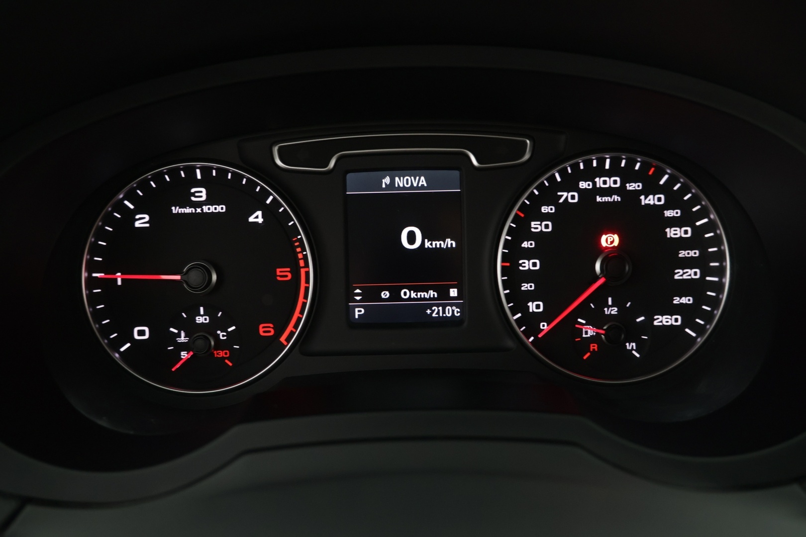 AUDI Q3 2012
