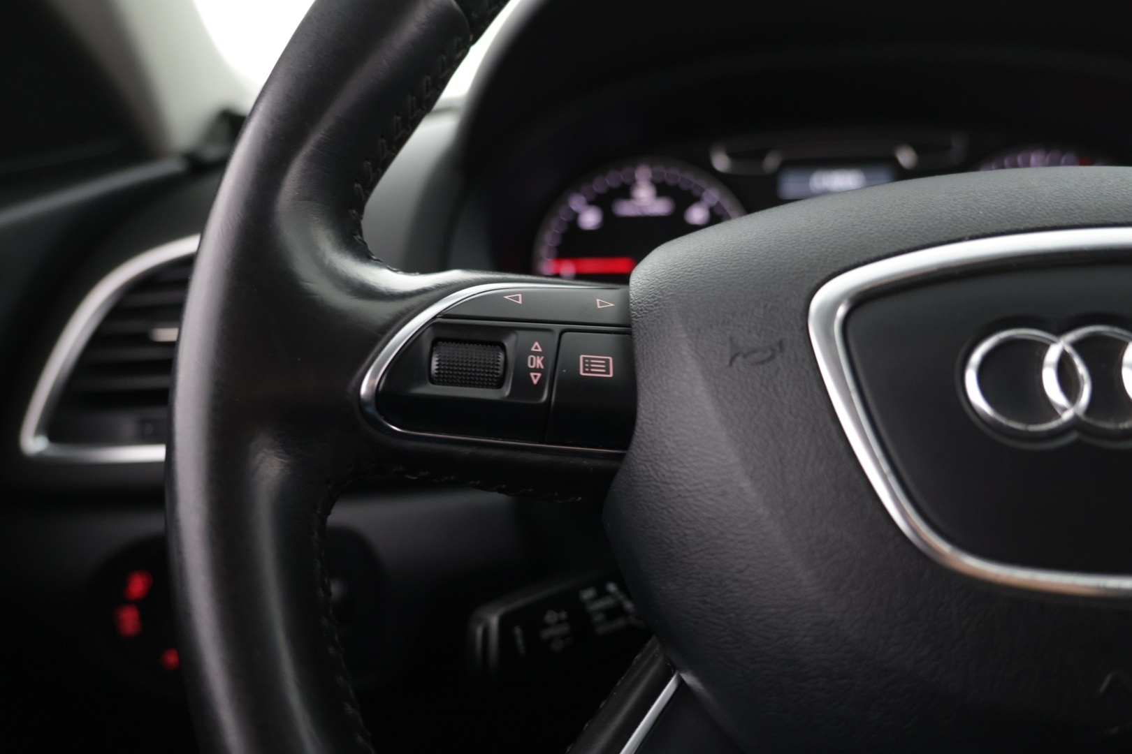 AUDI Q3 2012
